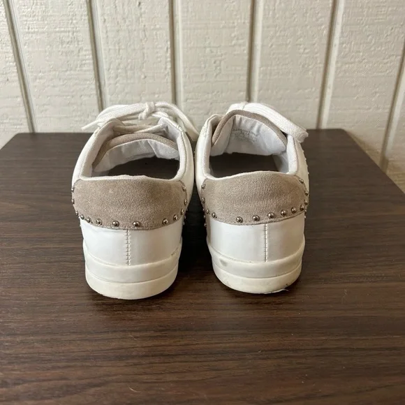 Zara Snake Skin Sneakers, size 40. 2 studs are missing on back.  (See Pictures) - Picture 4 of 7
